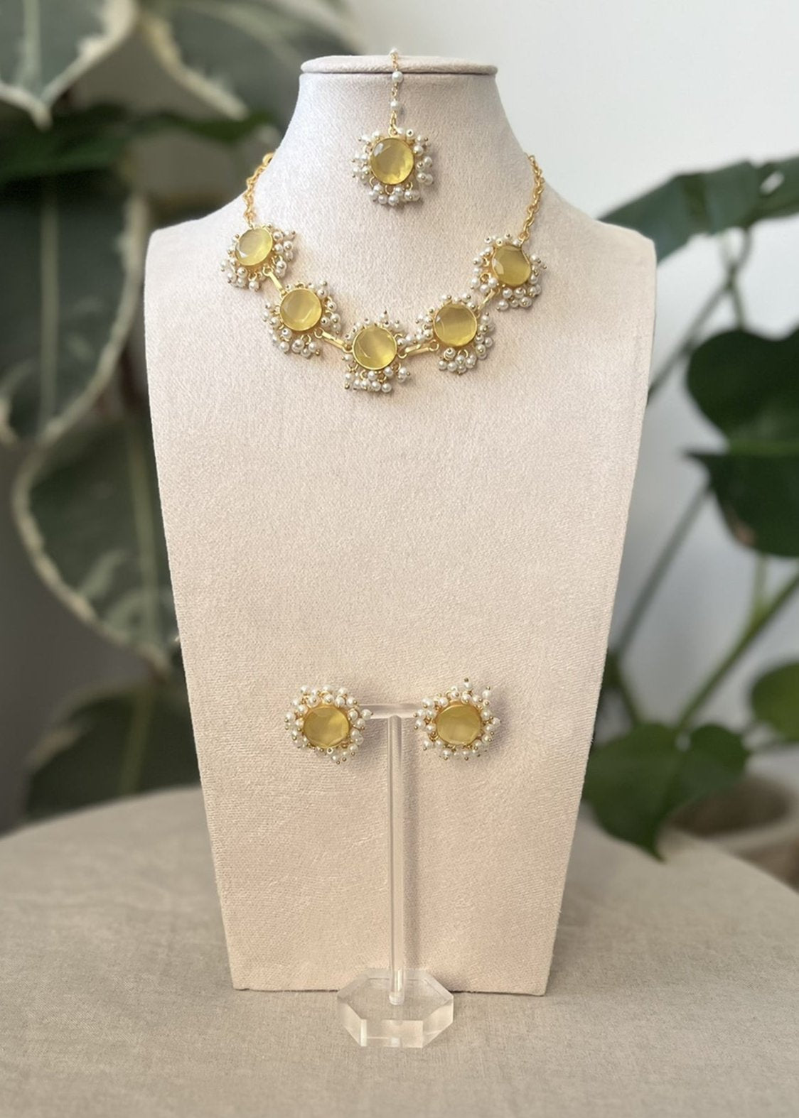 Citrine Semi-Precious Stone Surrounded by Clusters of Mini Pearls - Item 11