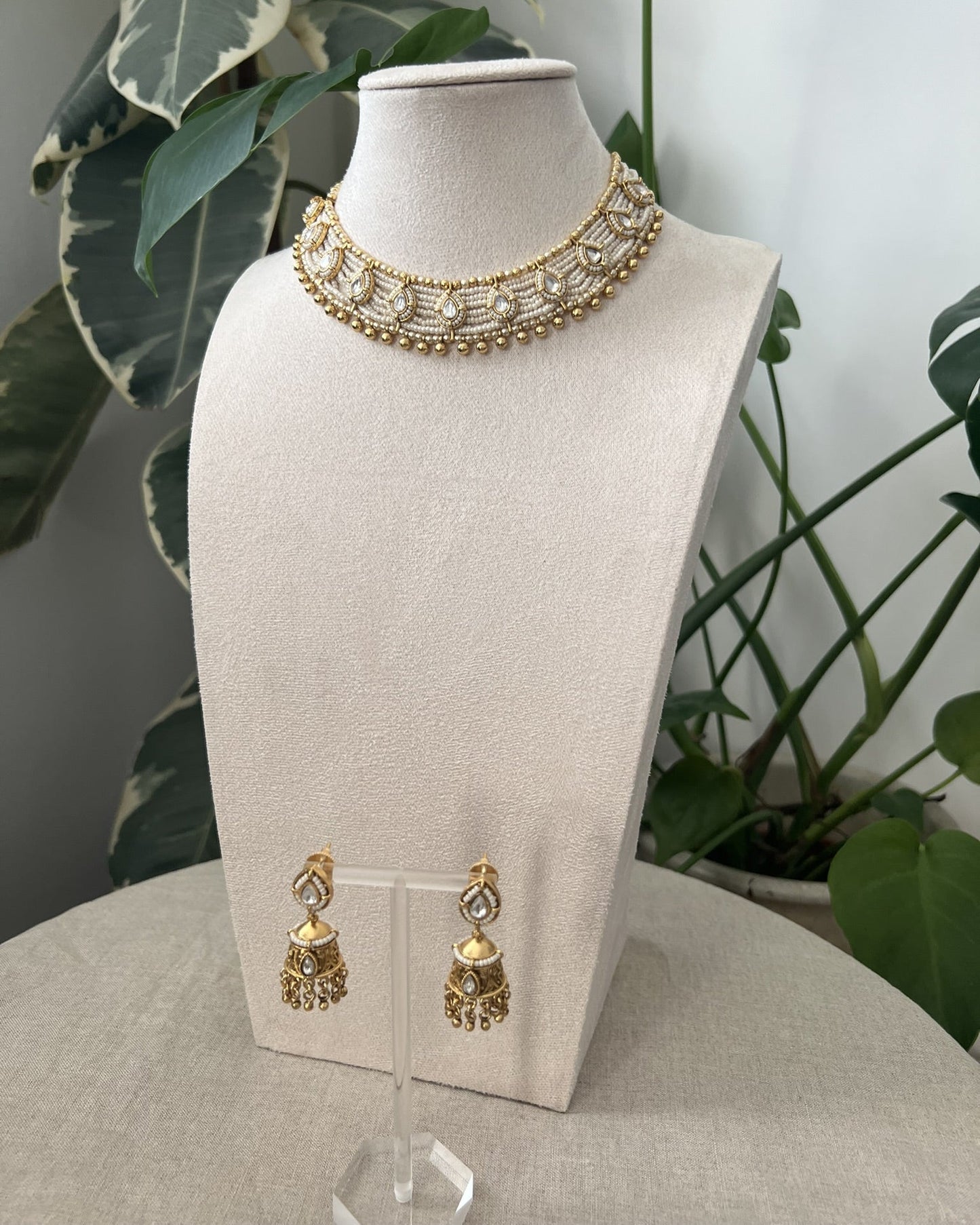 Gold-Toned Kundan and Pearl Choker with Jhumka Earrings - Item 13