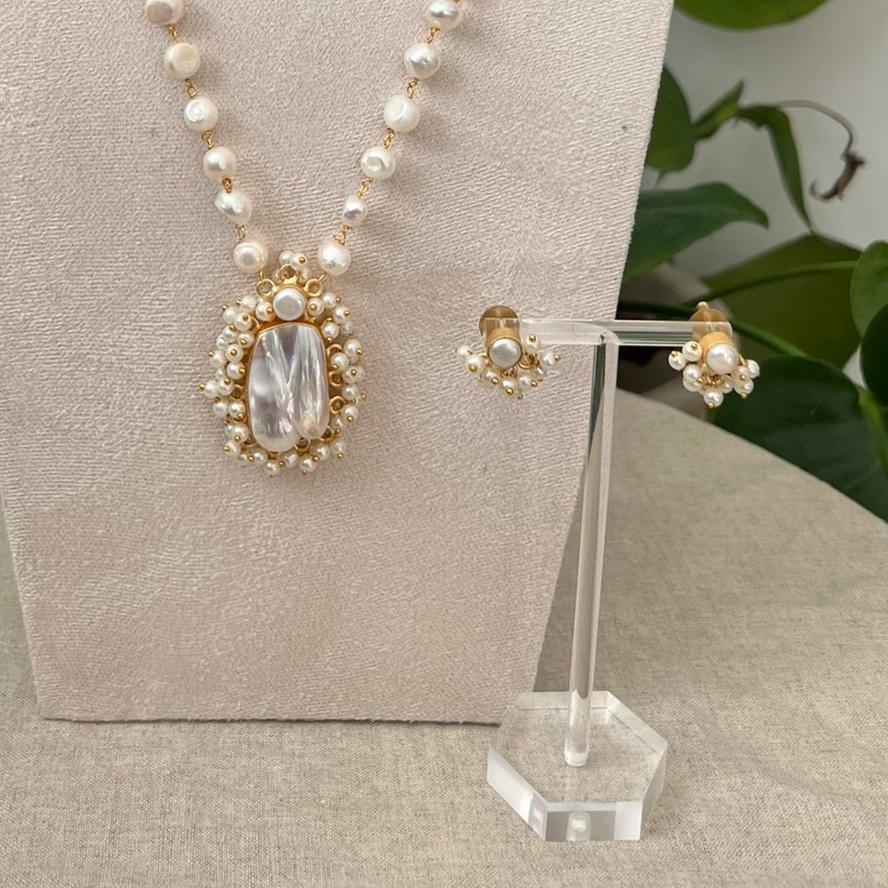 Mother of Pearl, surrounded by Mini Pearl Clusters & Freshwater Pearls - Item T
