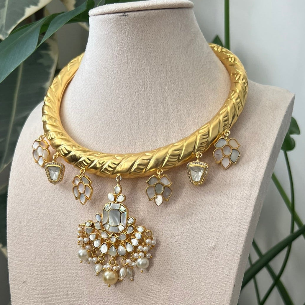 Kundan Charms, Sparkling Polki, and Mother of Pearl Necklace Set - Item 14