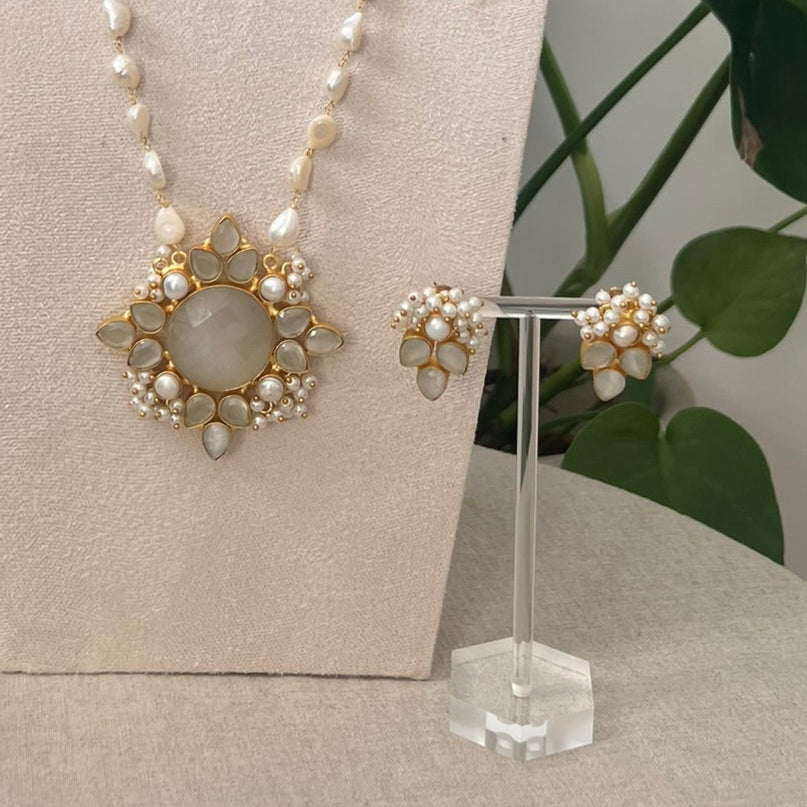 Floral Moonstone with Freshwater Pearls Mala Necklace Set - Item 16
