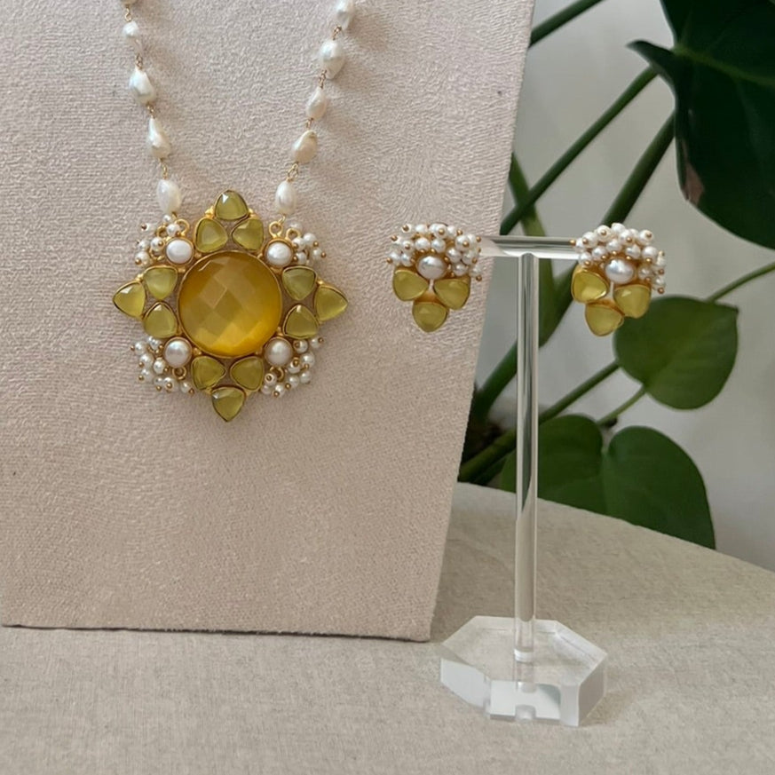 Floral Citrine Stone with Freshwater Pearls Mala Necklace Set - Item 17