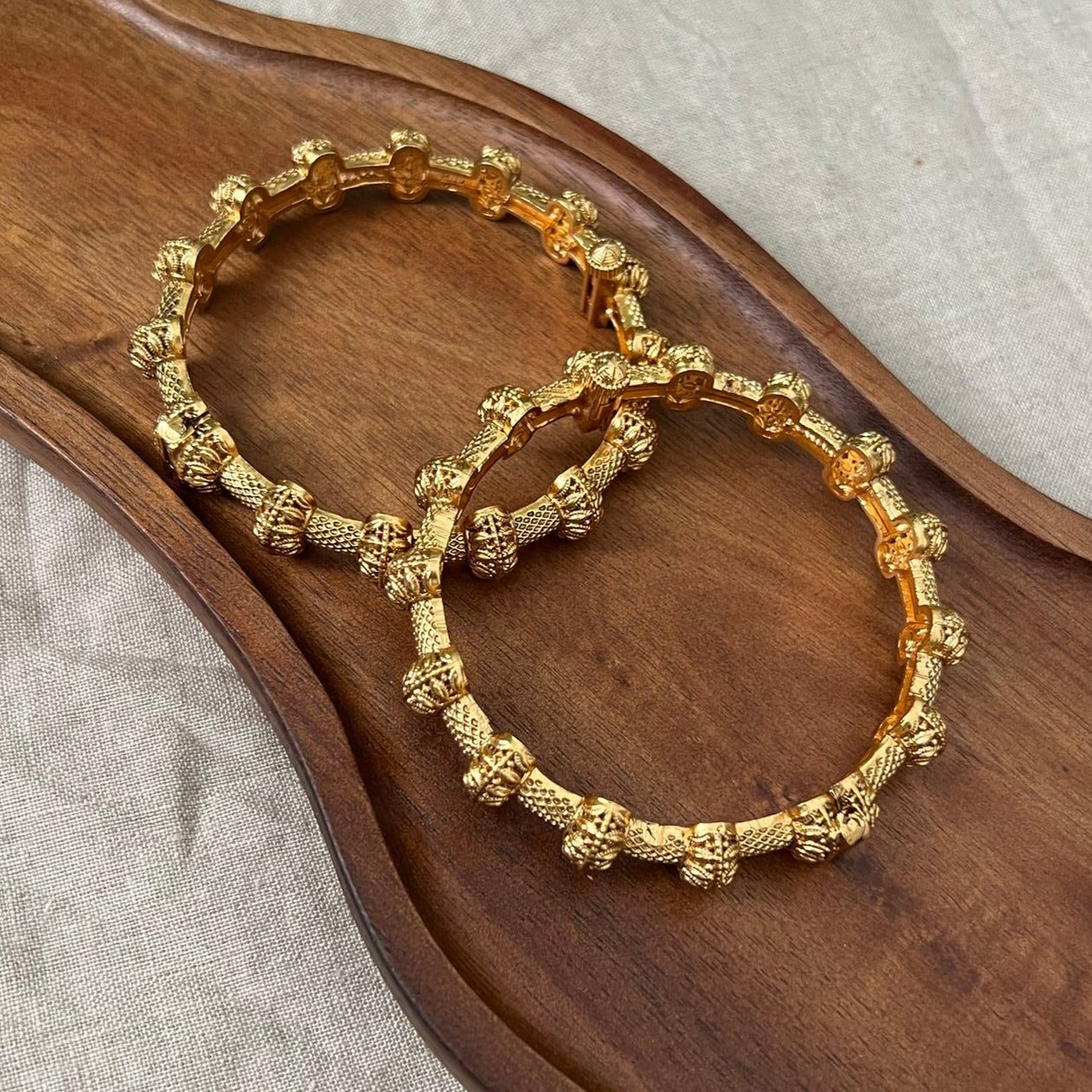 Stunning Antique Gold 3D Design Screw Open Kangan Bangles Pair
