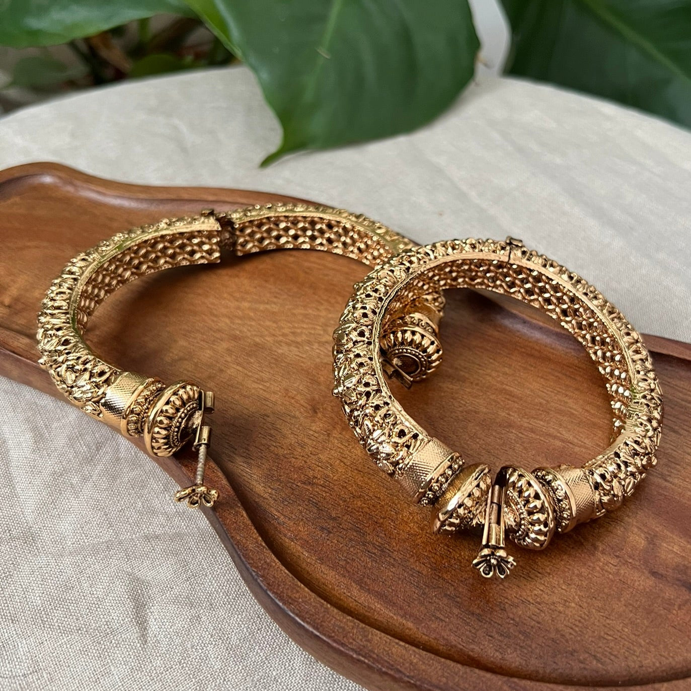 Stunning Antique Gold 3D Design Screw Open Kangan Bangles Pair - Item BN 1