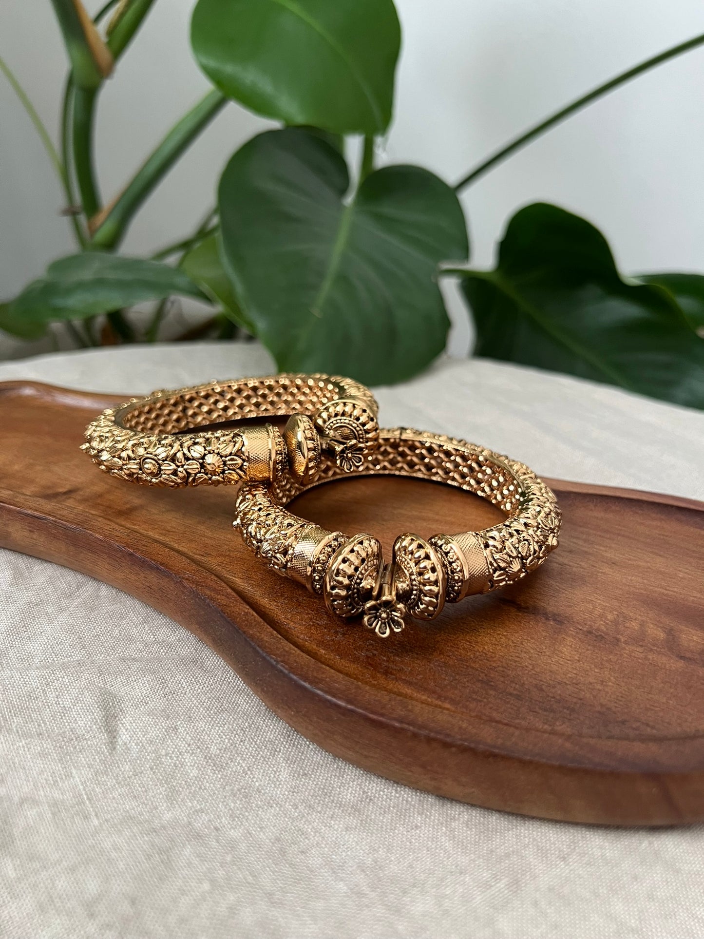Stunning Antique Gold 3D Design Screw Open Kangan Bangles Pair - Item BN 1