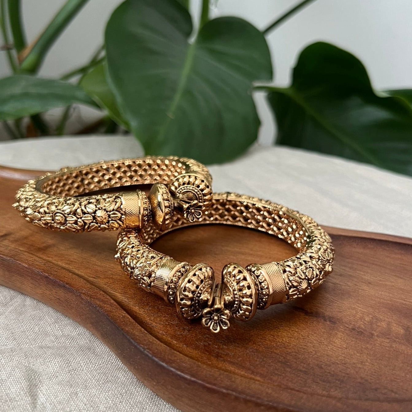 Stunning Antique Gold 3D Design Screw Open Kangan Bangles Pair - Item BN 1