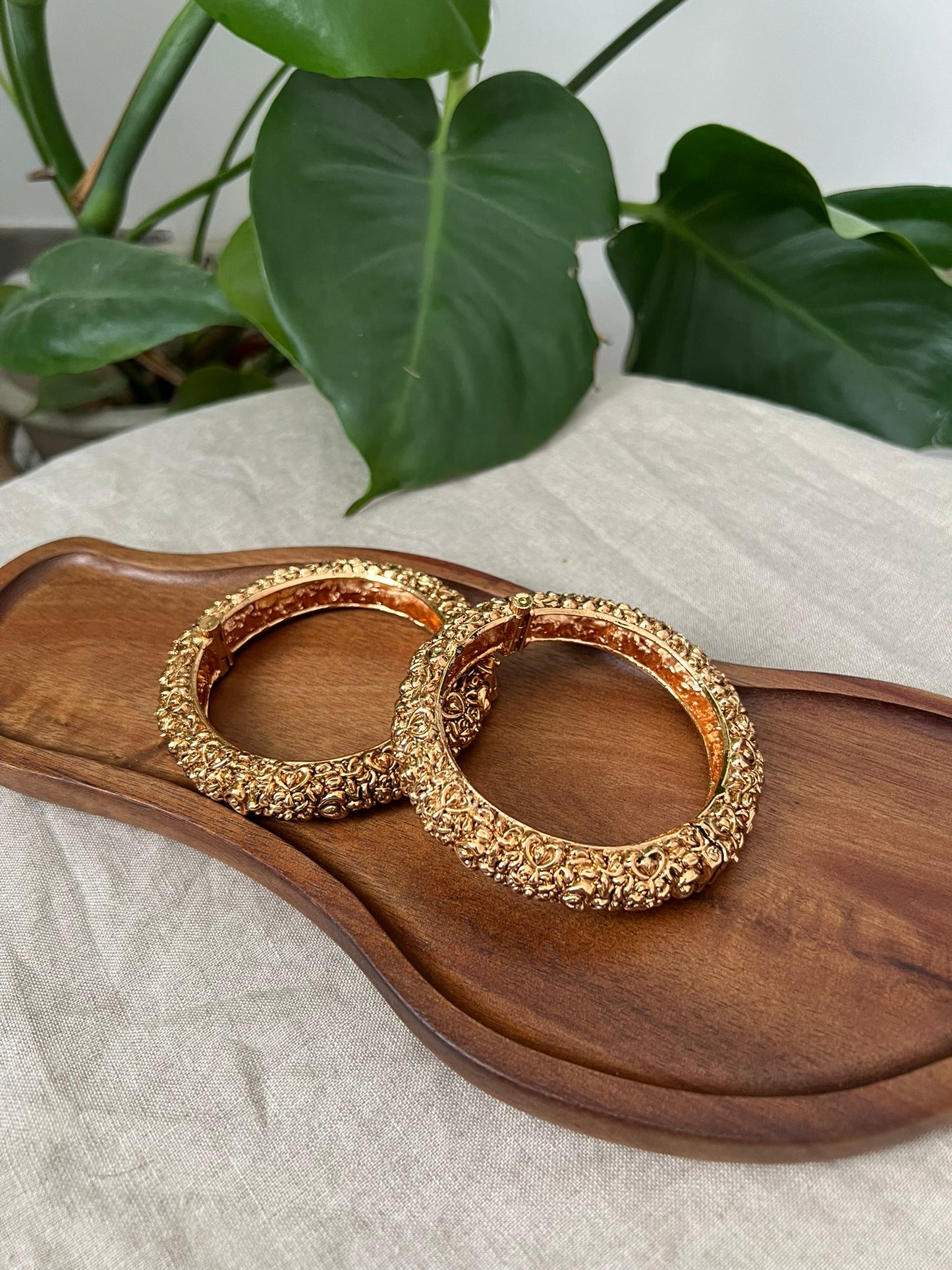 Stunning Antique Gold 3D Design Screw Open Kangan Bangles Pair - Item BN 2