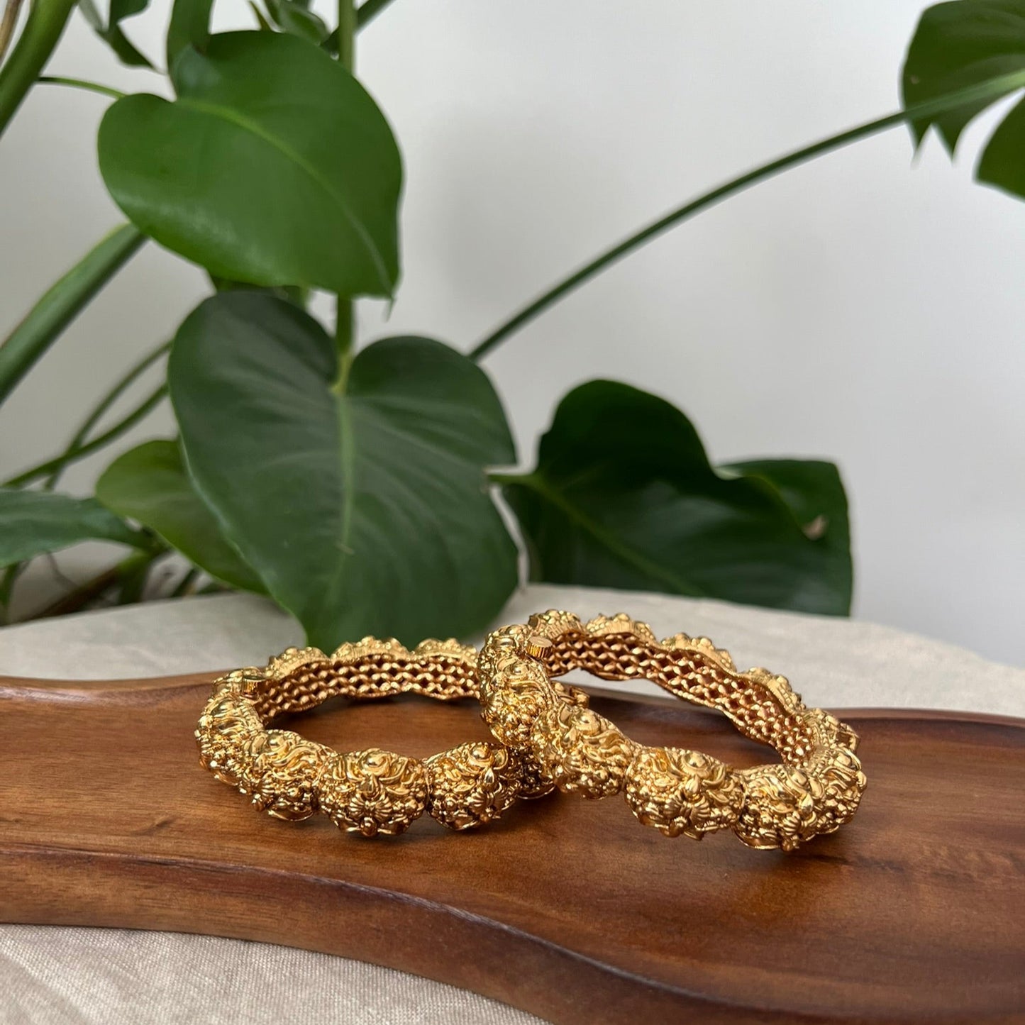 Stunning Antique Gold 3D Design Screw Open Kangan Bangles Pair