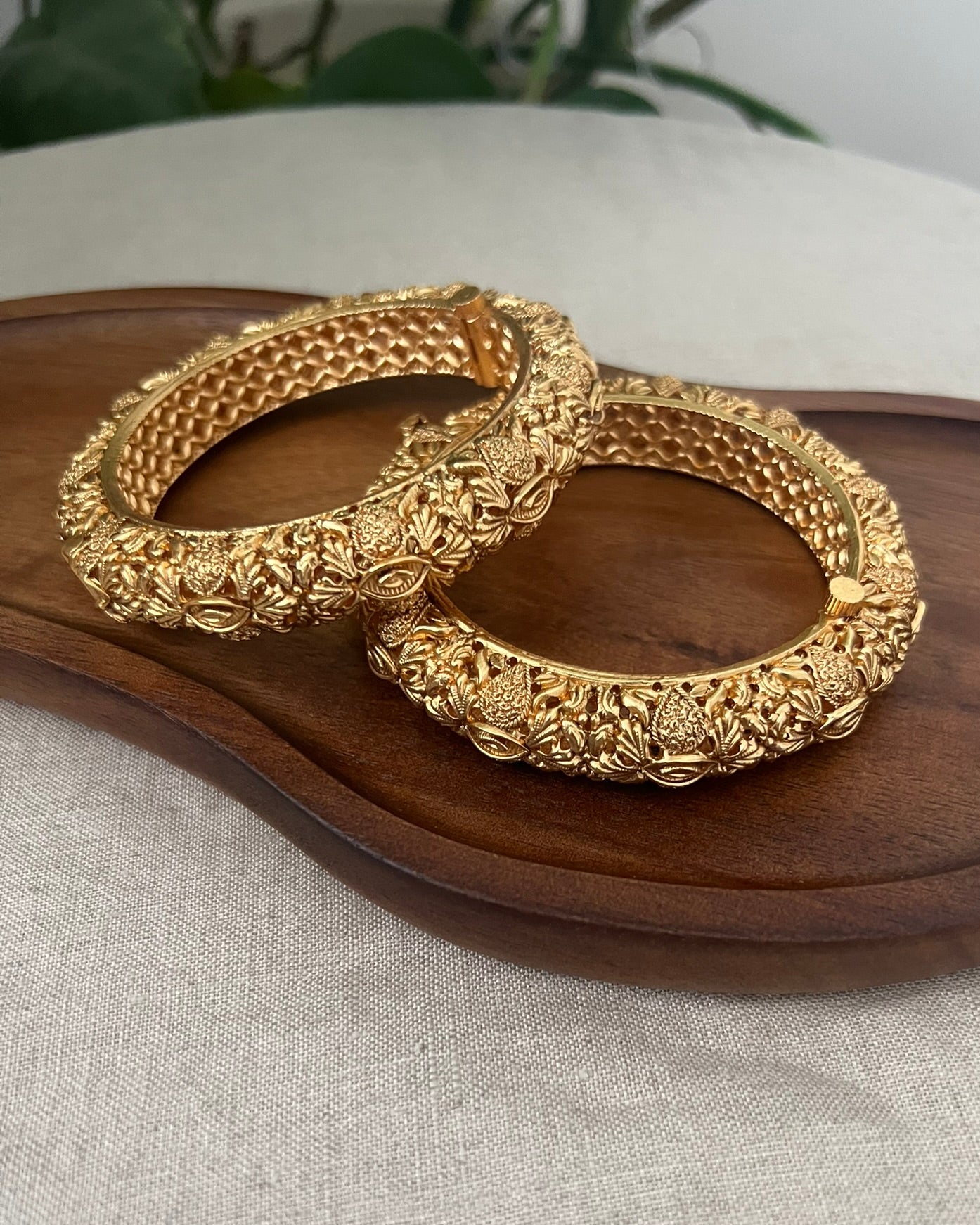 Stunning Antique Gold 3D Design Screw Open Kangan Bangles Pair - Item BN 3