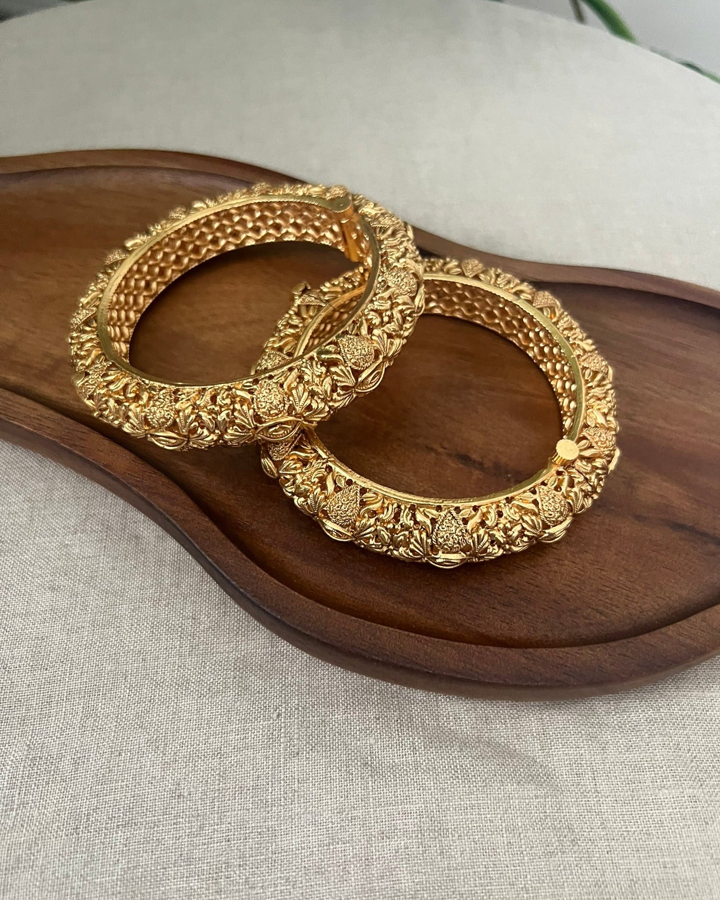 Stunning Antique Gold 3D Design Screw Open Kangan Bangles Pair - Item BN 3