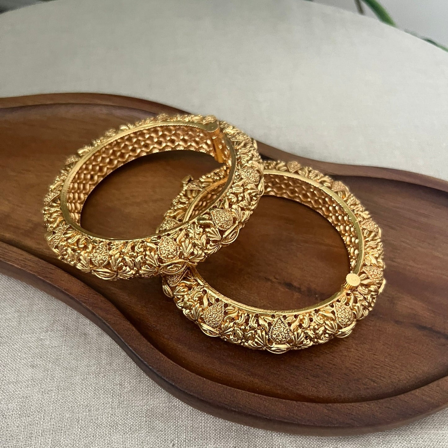 Stunning Antique Gold 3D Design Screw Open Kangan Bangles Pair - Item BN 3