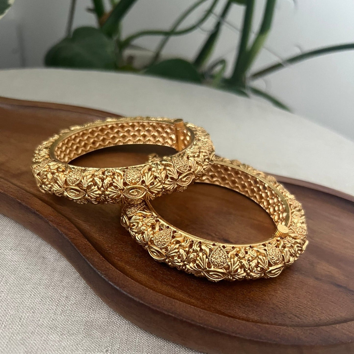 Stunning Antique Gold 3D Design Screw Open Kangan Bangles Pair - Item BN 3