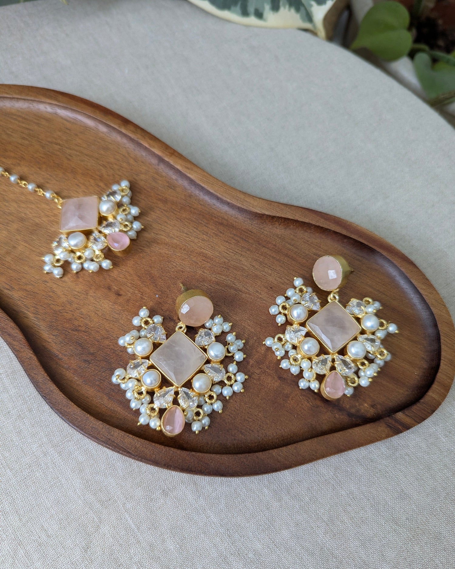 Earrings & Tikkas