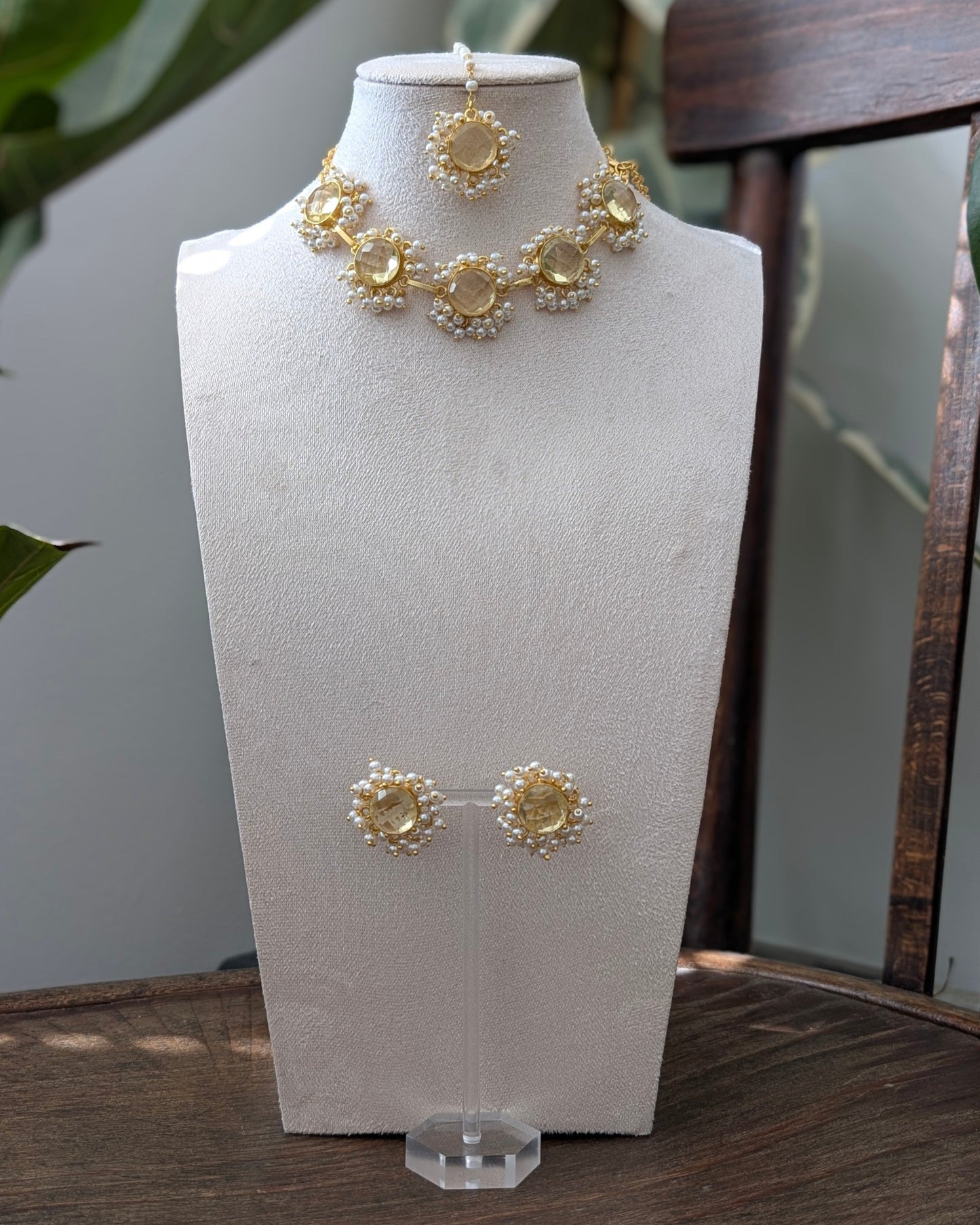 Yellow jewellery set with necklace tikka and earrings 