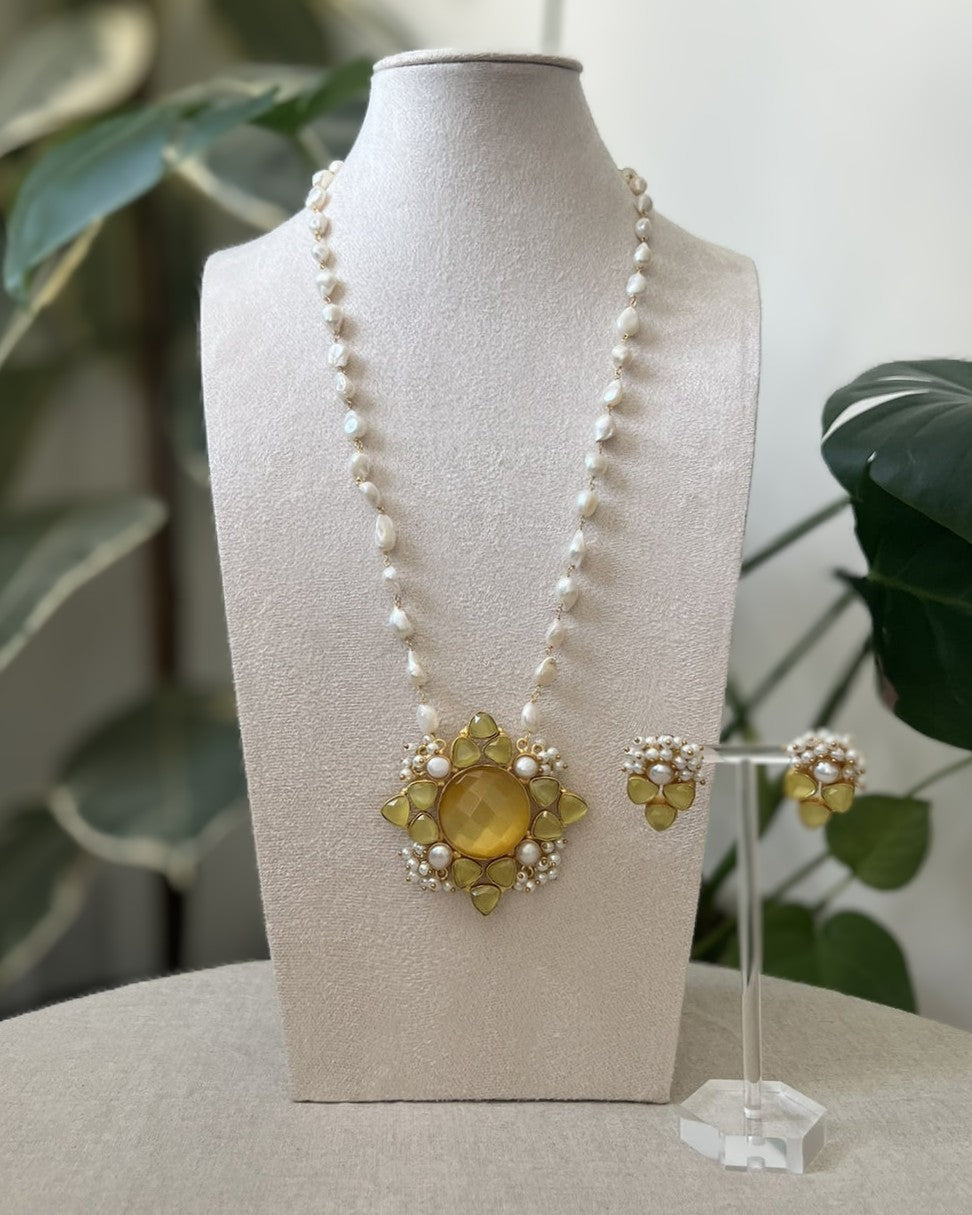 Floral Citrine Stone with Freshwater Pearls Mala Necklace Set - Item 17