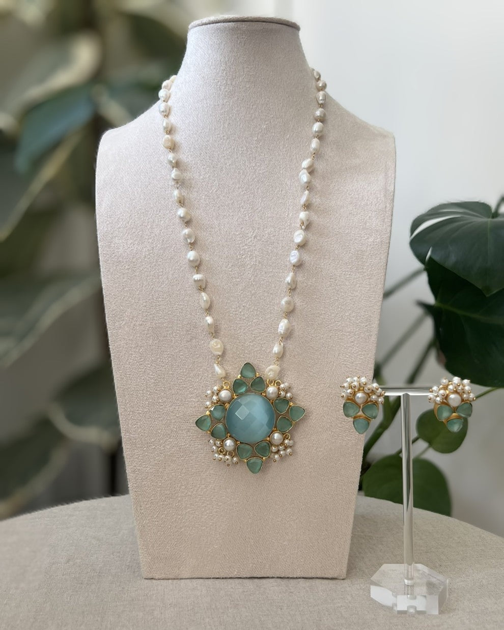 Floral Aqua Stone with Freshwater Pearls Mala Necklace Set - Item 18
