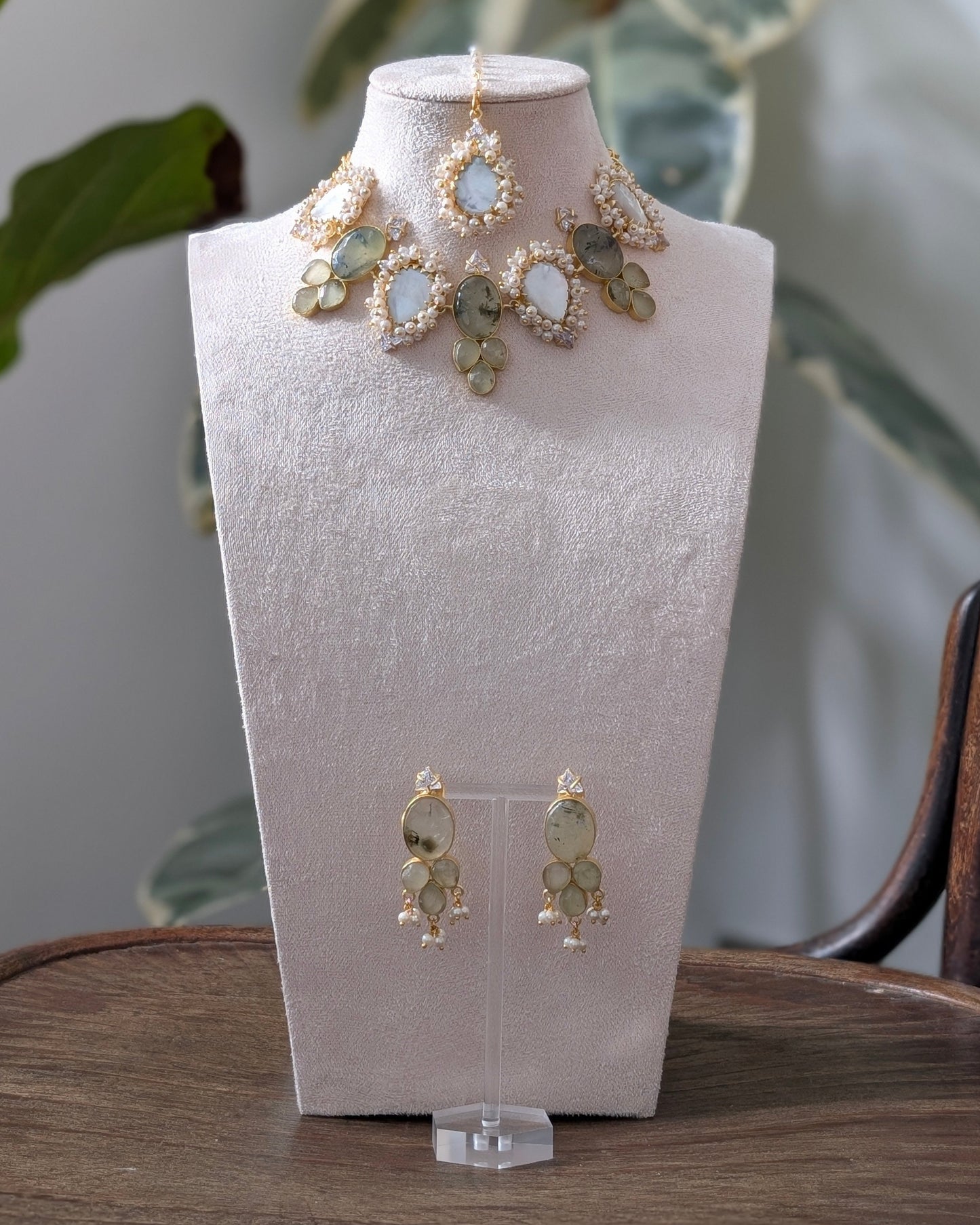 An Exquisite Ethnic Jewellery Set with Natural Green Prehnite Stones, Lustrous Pearls & Sparkling Swarovski