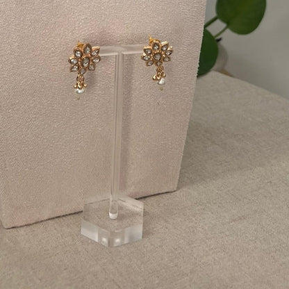 Gold-Toned Kundan and Pearls Choker Set - Item 12