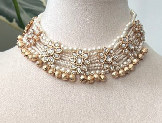 Gold-Toned Kundan and Pearls Choker Set - Item 12