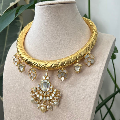 Kundan Charms, Sparkling Polki, and Mother of Pearl Necklace Set - Item 14