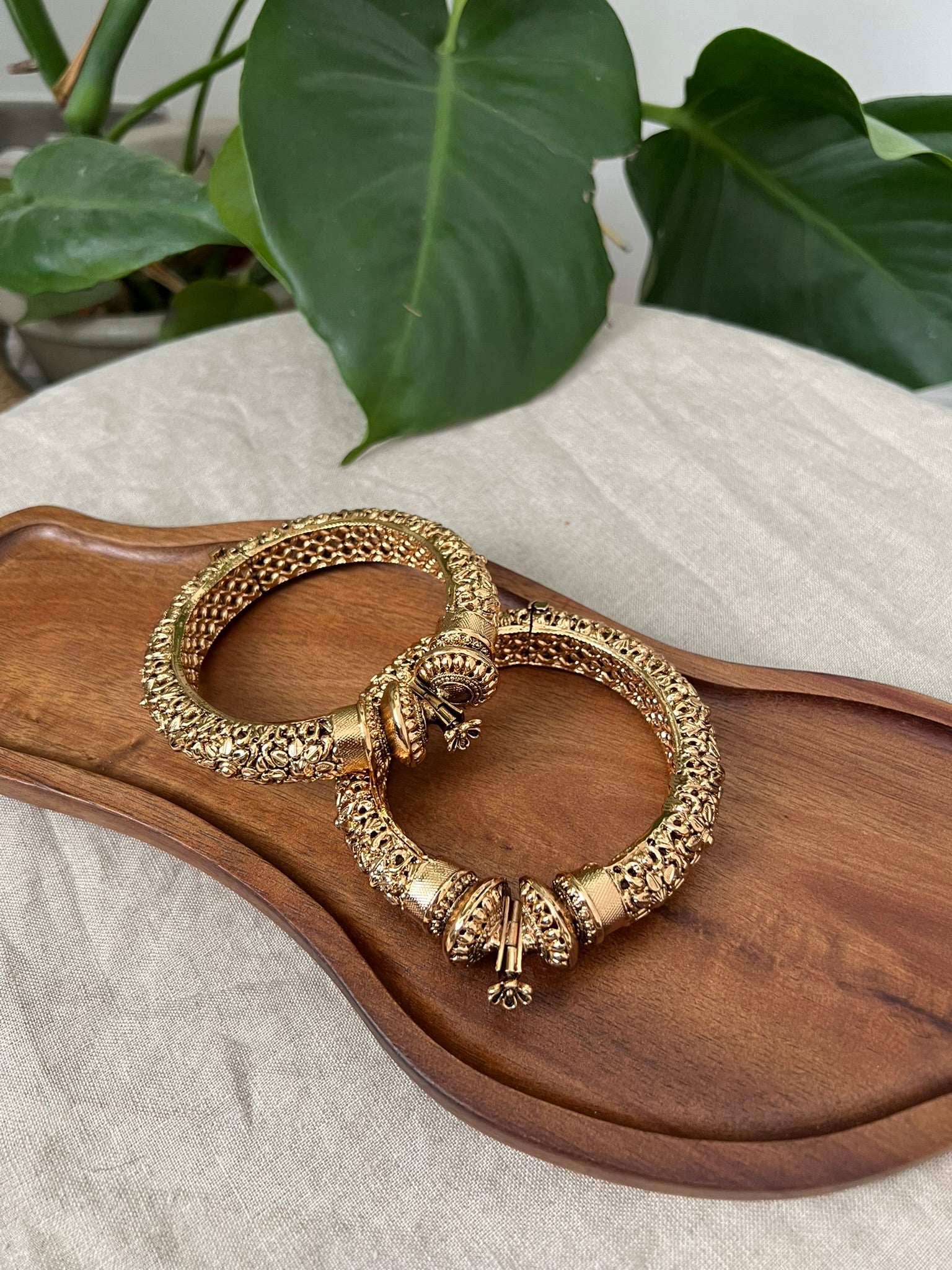 Stunning Antique Gold 3D Design Screw Open Kangan Bangles Pair - Item BN 1