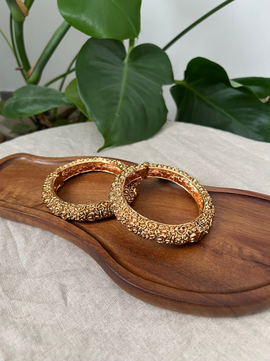 Stunning Antique Gold 3D Design Screw Open Kangan Bangles Pair - Item BN 2