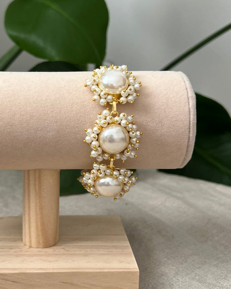Mother of Pearl Gold Chain Bracelet Encircled by Mini Pearl Clusters