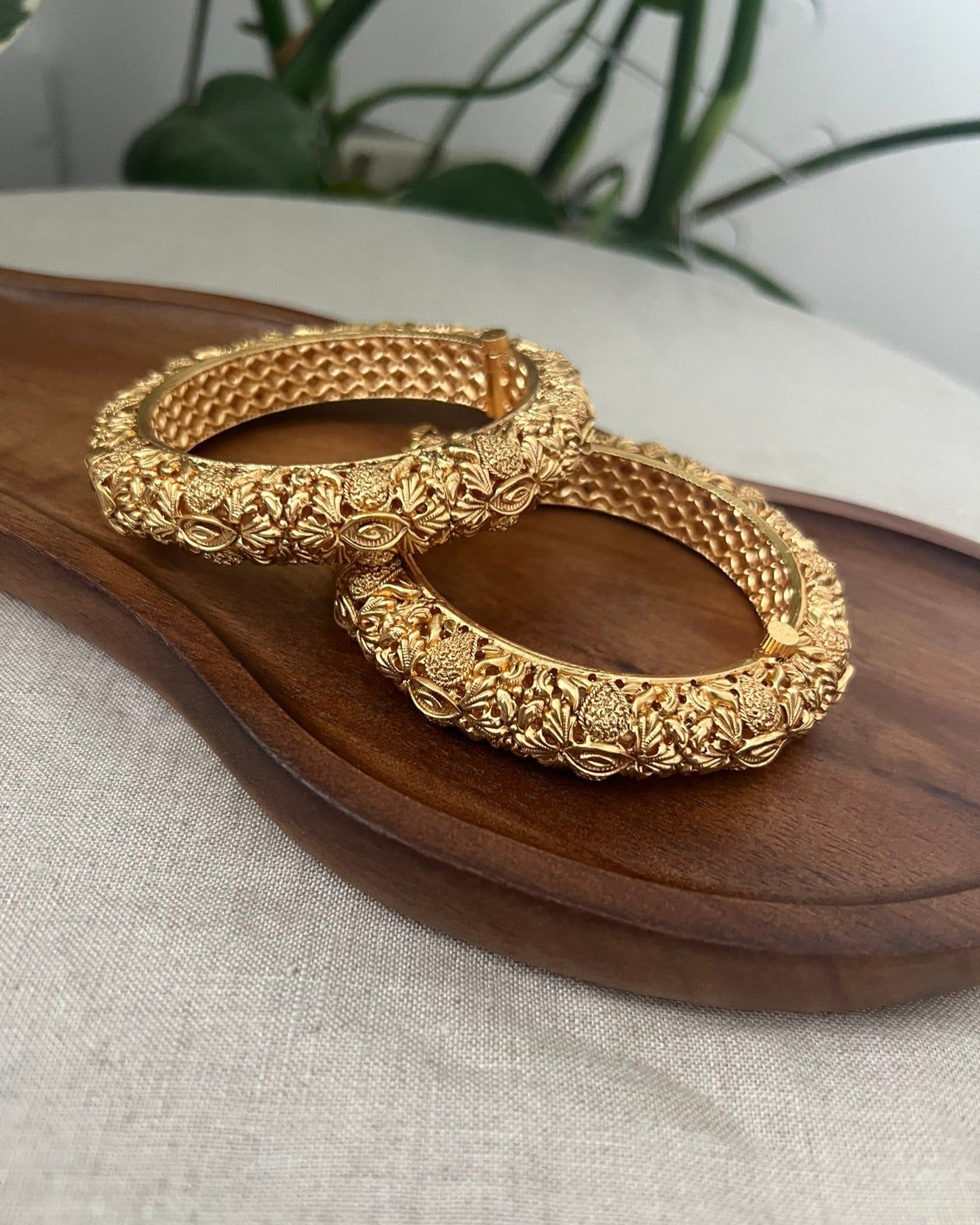 Stunning Antique Gold 3D Design Screw Open Kangan Bangles Pair - Item BN 3