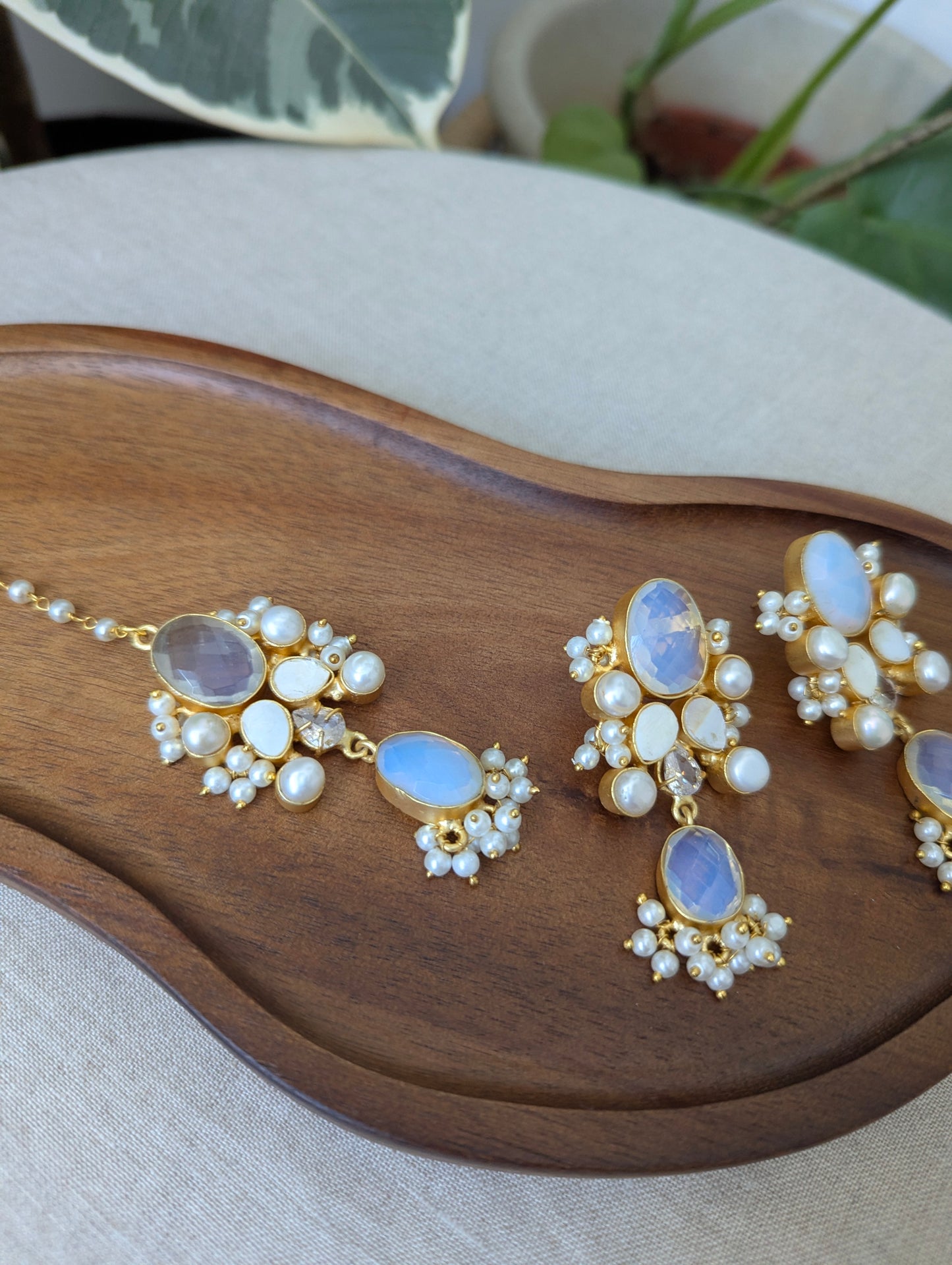 Iridescent Opalite Oval Statement Earrings & Tikka Set with Swarovski & Pearls - Item 55